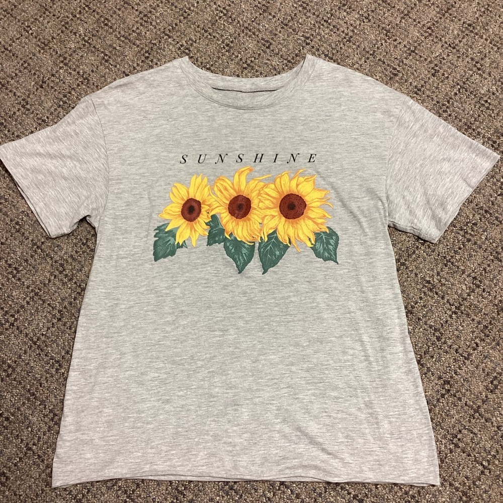 Awake Sunshine Sunflowers Raw Rolled Edge Gray Tee * Size Medium